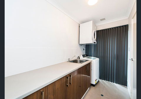 Vacation Home - Accommodation Kalgoorlie 11