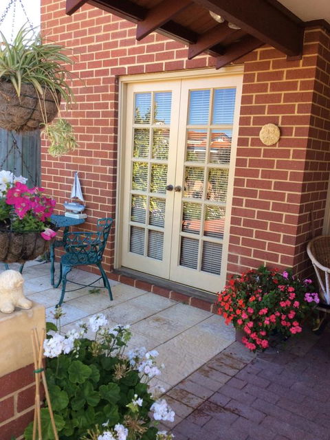 Crossland House - Accommodation Kalgoorlie 13