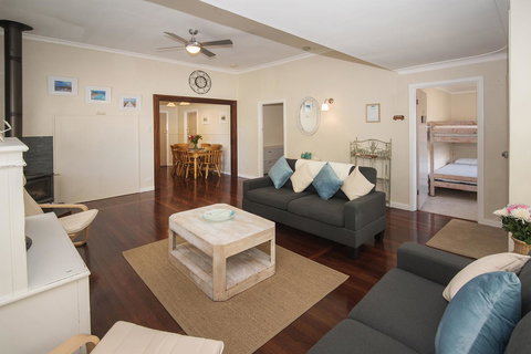 Sea La Vie - Accommodation Kalgoorlie 0