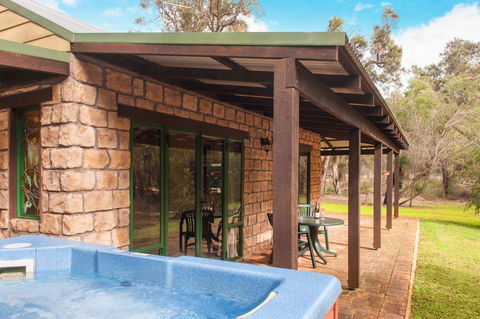 Yelverton Brook Conservation Sanctuary - Accommodation Kalgoorlie 10