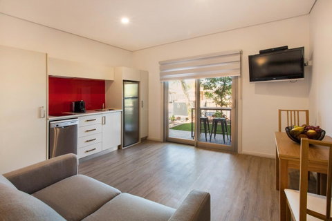 Latitude20 The Dunes - Accommodation Kalgoorlie 3
