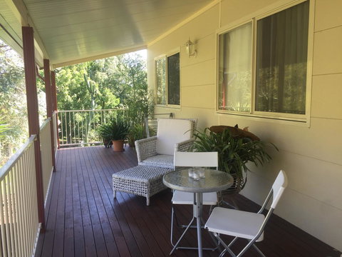 Bright & Beautiful Home On The Hills! - Accommodation Kalgoorlie 3