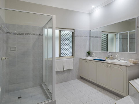 Luxury Federation Style Home - Sleeps 10 - Accommodation Kalgoorlie 13
