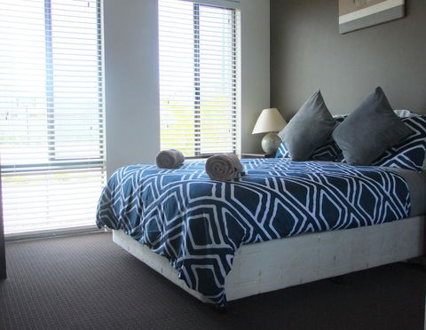 South Yunderup Holiday Rental - Accommodation Kalgoorlie 11