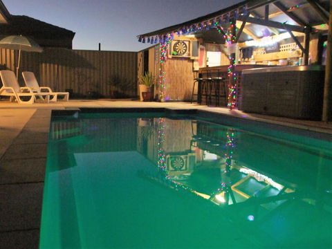 South Yunderup Holiday Rental - Accommodation Kalgoorlie 2