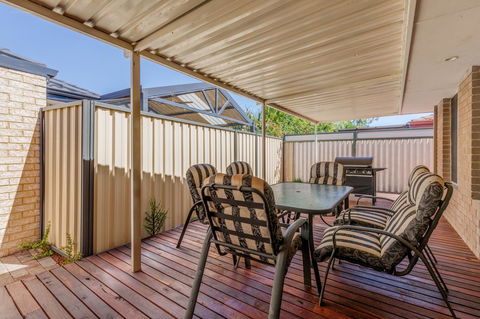 Brilliant, Neat, Convenient, Family-friendly House - Accommodation Kalgoorlie 13
