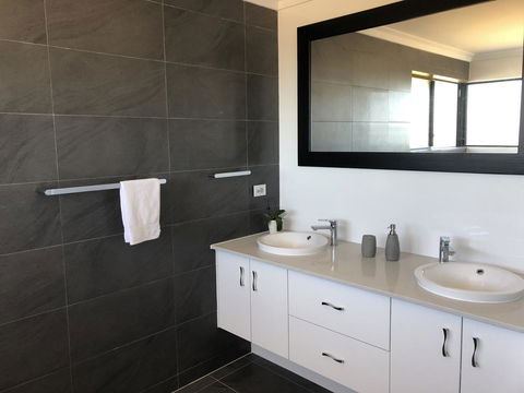 The Shak Kalbarri - Accommodation Kalgoorlie 9