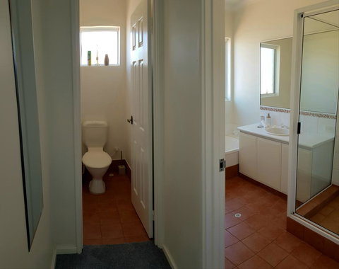 Caravel Beach House Mandurah - Accommodation Kalgoorlie 10