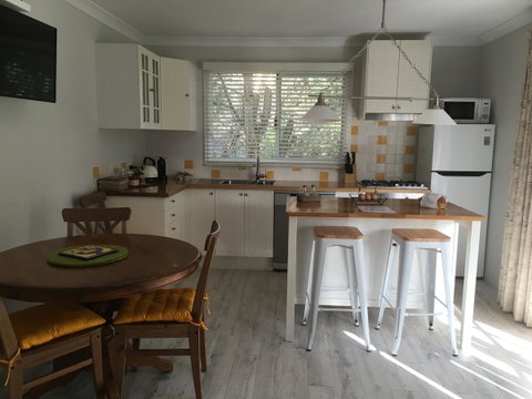 Applegate Lane Chalet - Accommodation Kalgoorlie 12