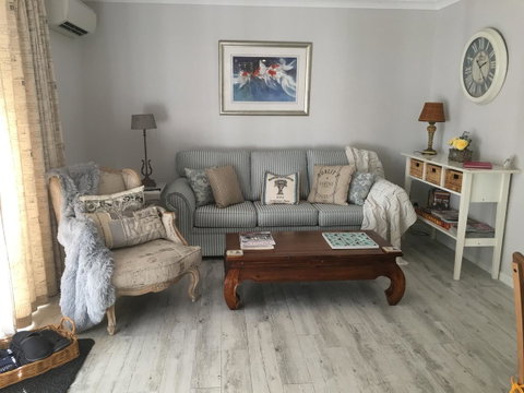Applegate Lane Chalet - Accommodation Kalgoorlie 10
