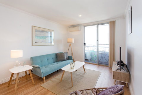 Ocean Breeze Apartment - Accommodation Kalgoorlie 0