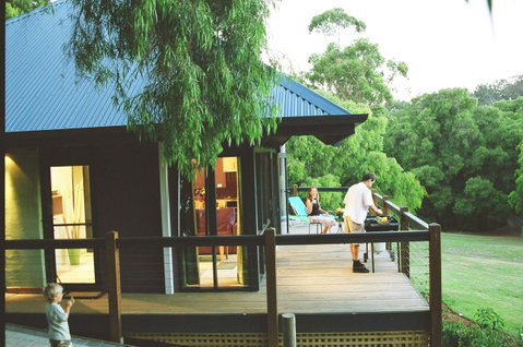 Waterfall Cottages - Accommodation Kalgoorlie 1