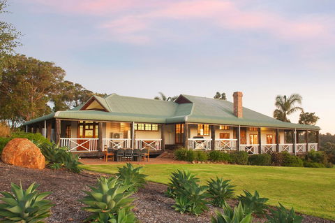 The Farmhouse - Accommodation Kalgoorlie 2