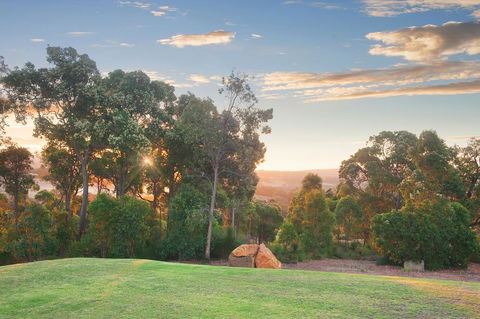 The Farmhouse - Accommodation Kalgoorlie 3
