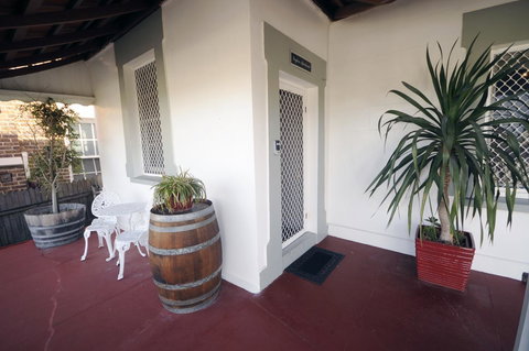 My Place Colonial Accommodation - Accommodation Kalgoorlie 2