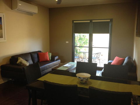 Breezes Apartments - Accommodation Kalgoorlie 2