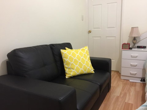 The Royal Dolphin Bed & Breakfast Safety Bay - Accommodation Kalgoorlie 2