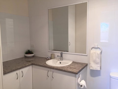 The Royal Dolphin Bed & Breakfast Safety Bay - Accommodation Kalgoorlie 31