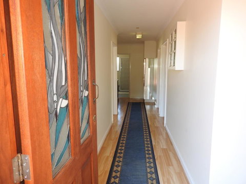 The Royal Dolphin Bed & Breakfast Safety Bay - Accommodation Kalgoorlie 13