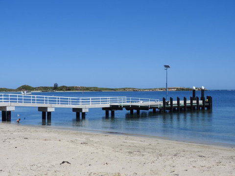 The Royal Dolphin Bed & Breakfast Safety Bay - Accommodation Kalgoorlie 11