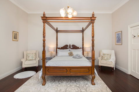 Historic Oakhill House Entire Estate - Accommodation Kalgoorlie 1