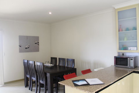 Seas The Day - Jurien Bay - Accommodation Kalgoorlie 2