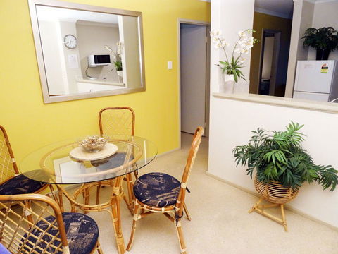 Scarborough & Absolutely Beachfront - Accommodation Kalgoorlie 11