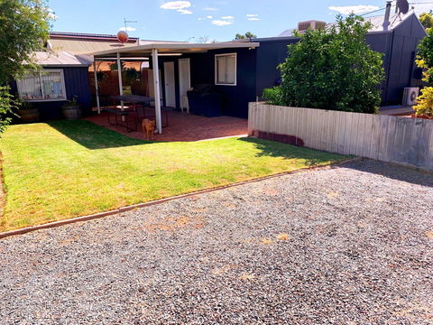 The Cottage That Could - Accommodation Kalgoorlie 2