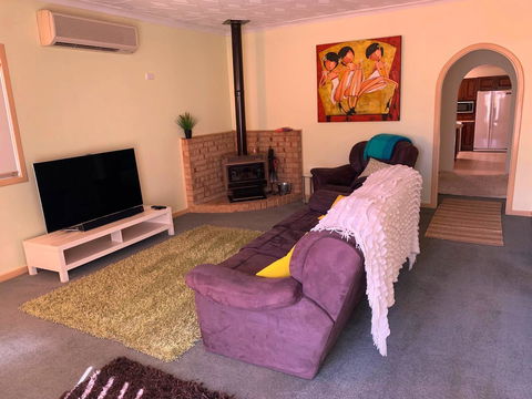 The Cottage That Could - Accommodation Kalgoorlie 5
