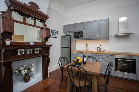 Danum House - Accommodation Kalgoorlie 2