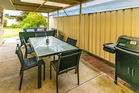 Indoyo Retreat - Accommodation Kalgoorlie 11