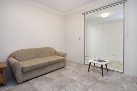 15 Cabot Close - Accommodation Kalgoorlie 17
