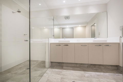 15 Cabot Close - Accommodation Kalgoorlie 6