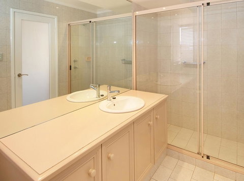 Searenity - Accommodation Kalgoorlie 12