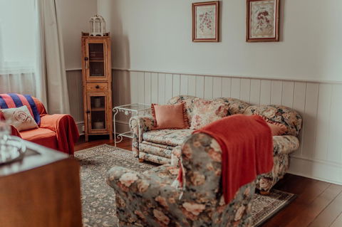 Bluebird Cottage - Accommodation Kalgoorlie 10