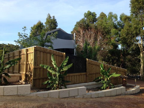 Dunsborough Barn Stay - Accommodation Kalgoorlie 0