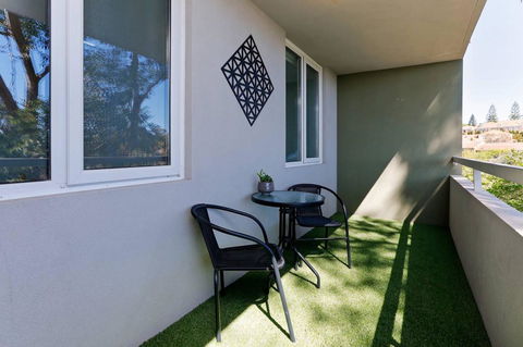 SEA BREEZE â€“ Between Cottesloe Beach & Swan River - Accommodation Kalgoorlie 12