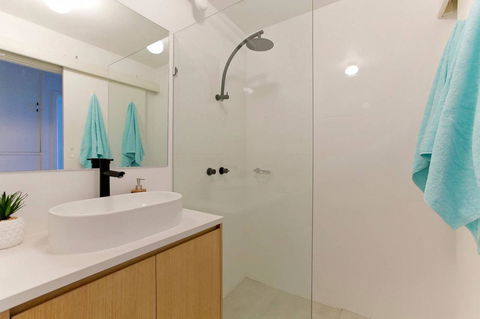 SEA BREEZE â€“ Between Cottesloe Beach & Swan River - Accommodation Kalgoorlie 11