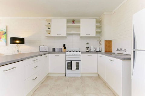 SEA BREEZE â€“ Between Cottesloe Beach & Swan River - Accommodation Kalgoorlie 15