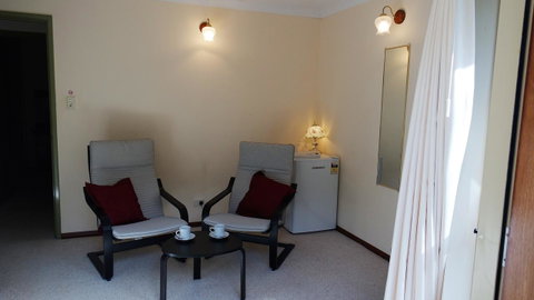 Eleebana Guest House - Accommodation Kalgoorlie 3