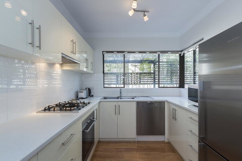 Cottesloe Sea Salt Abode - Executive Escapes - Accommodation Kalgoorlie 13