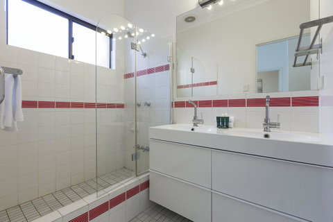 Cottesloe Sea Salt Abode - Executive Escapes - Accommodation Kalgoorlie 11