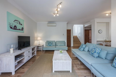 Cottesloe Sea Salt Abode - Executive Escapes - Accommodation Kalgoorlie 2