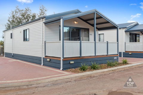 Jurien Bay Tourist Park - Accommodation Kalgoorlie 0