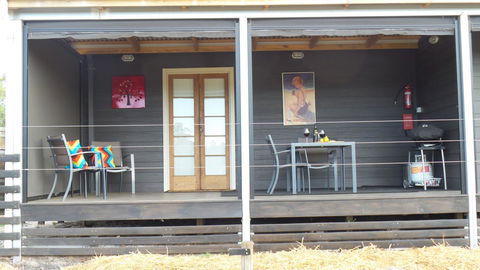 Windfall Estate Vineyard Cottage - Accommodation Kalgoorlie 9