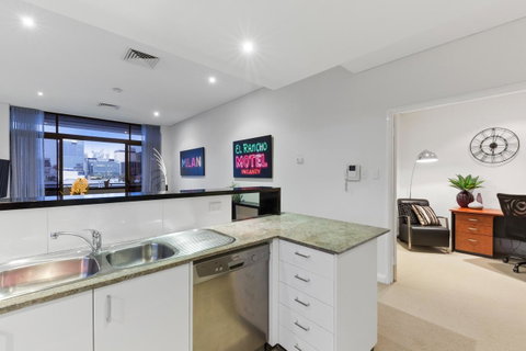 The Executive Penthouse - Accommodation Kalgoorlie 14