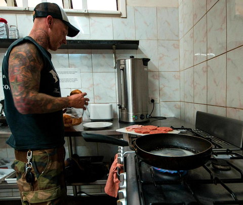 The Hive Hostel - Traveler Friendly, Passport Only - Accommodation Kalgoorlie 10