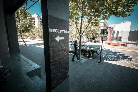 The Hive Hostel - Traveler Friendly, Passport Only - Accommodation Kalgoorlie 13