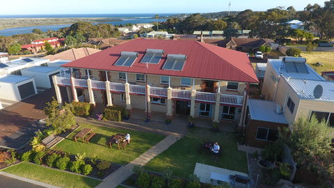 Baywatch Retreat Augusta - Accommodation Kalgoorlie 1