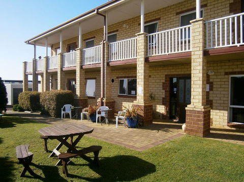 Baywatch Retreat Augusta - Accommodation Kalgoorlie 0